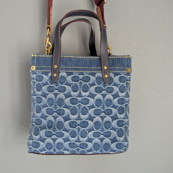 Coach mini denim field tote CA580 Signature denim and refined calf leather. - Picture 2 of 11